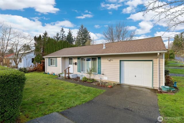 Property photo for 821 Roosevelt Street Ne, Olympia photo 2