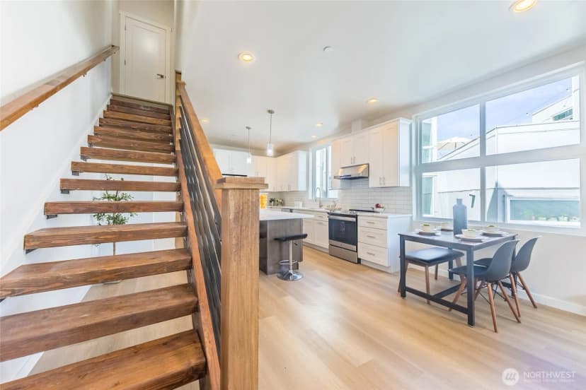 Property photo for 1015 Sturgus Avenue S #a, Seattle photo 18
