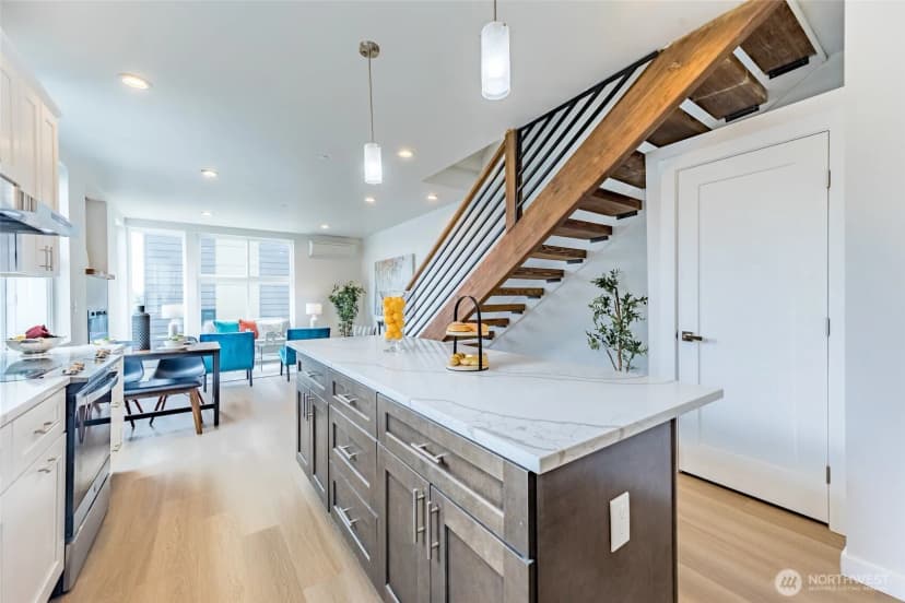 Property photo for 1015 Sturgus Avenue S #a, Seattle photo 15