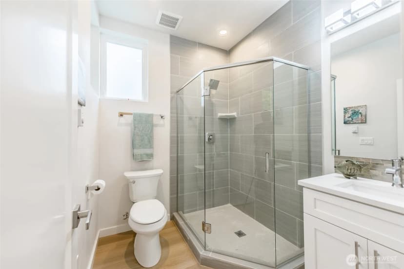 Property photo for 1015 Sturgus Avenue S #a, Seattle photo 12