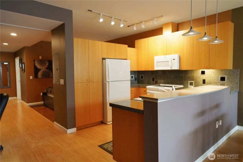 Property photo for 17 W Mercer Street #207, Seattle photo 13