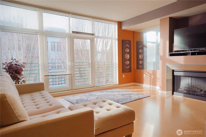 Property photo for 17 W Mercer Street #207, Seattle photo 4