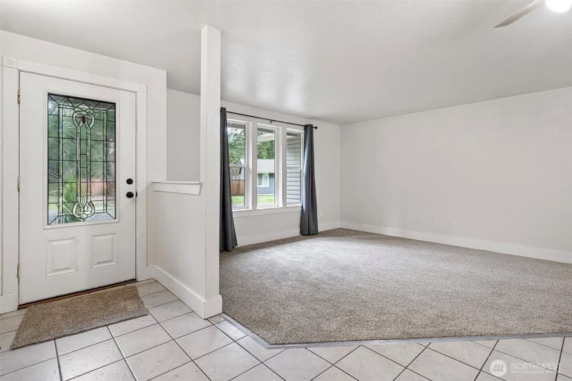 Property photo for 13711 98th Avenue Ct Nw, Gig Harbor photo 2