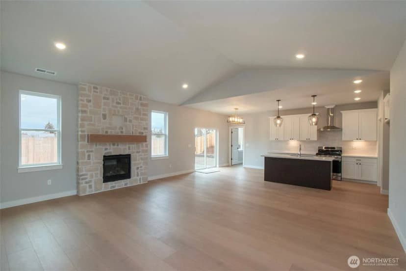 Property photo for 65 Sussex Court #20, Sequim photo 7
