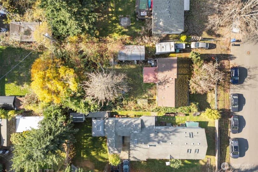 Property photo for 18809 10th Avenue Ne, Shoreline photo 12