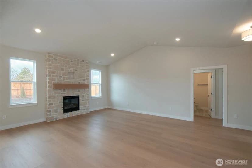 Property photo for 68 Sussex Court #22, Sequim photo 14