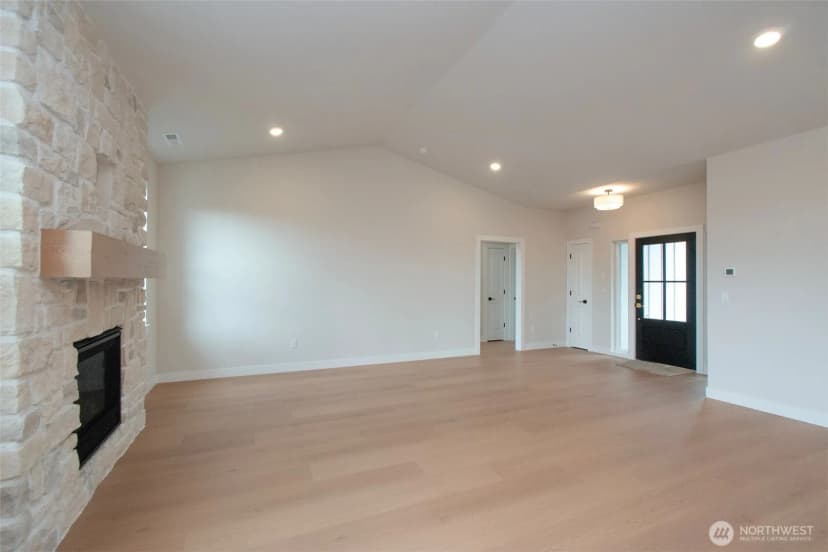 Property photo for 68 Sussex Court #22, Sequim photo 13