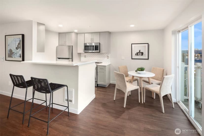 Property photo for 3318 30th Avenue Sw #a502, Seattle photo 3