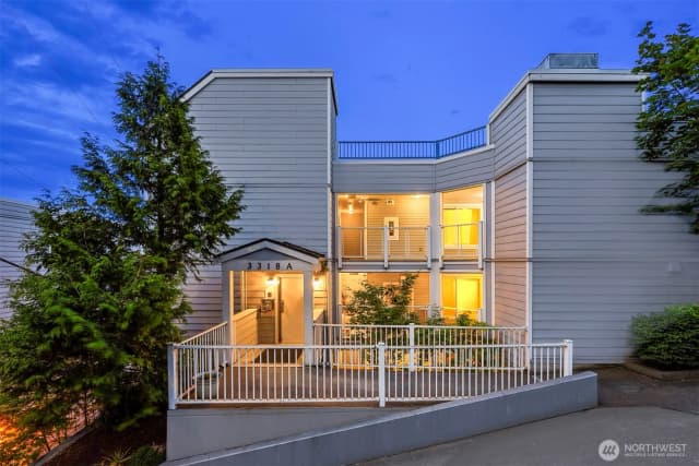 Property photo for 3318 30th Avenue Sw #a502, Seattle