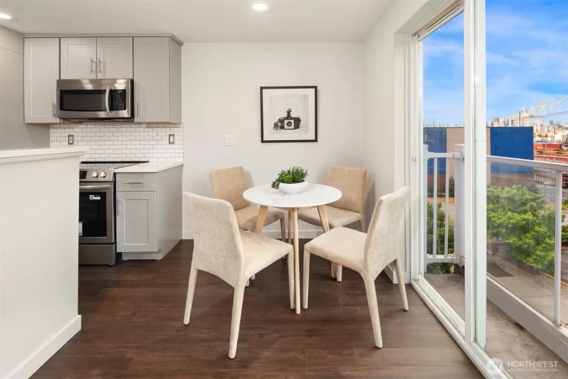 Property photo for 3318 30th Avenue Sw #a502, Seattle photo 10