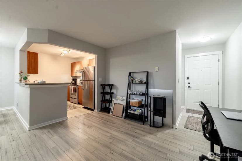 Property photo for 15415 35th Avenue W #f204, Lynnwood photo 4