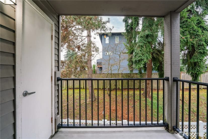 Property photo for 15415 35th Avenue W #f204, Lynnwood photo 28