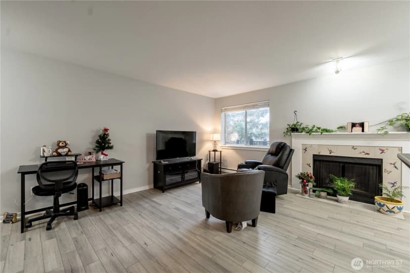 Property photo for 15415 35th Avenue W #f204, Lynnwood photo 9