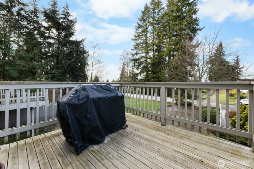 Property photo for 1439 Nw 202nd Lane, Shoreline photo 24