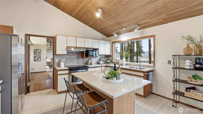 Property photo for 7808 89th Place Se, Mercer Island photo 15