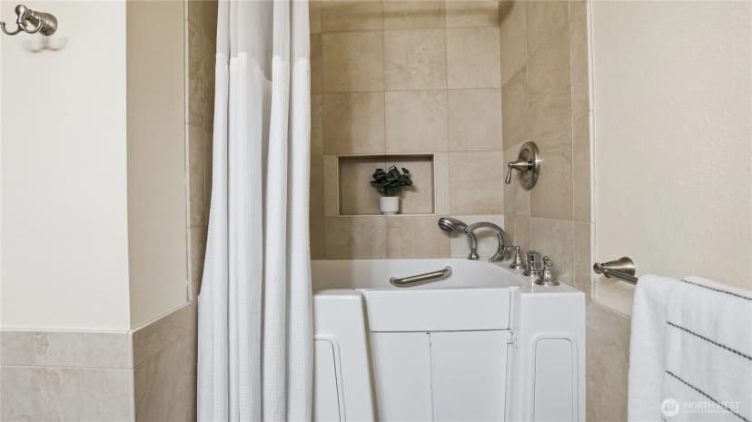 Property photo for 7808 89th Place Se, Mercer Island photo 30