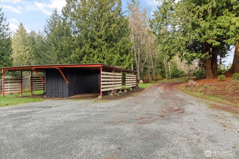 Property photo for 4282 Witter Road, Langley photo 36