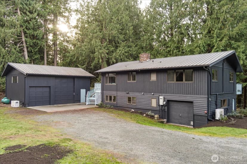 Property photo for 4282 Witter Road, Langley