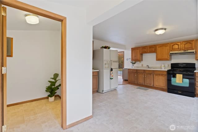 Property photo for 7007 Dahlberg Road, Ferndale photo 5