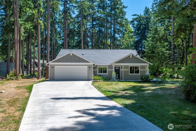 Property photo for 311 Rosewood Court, Coupeville photo 2
