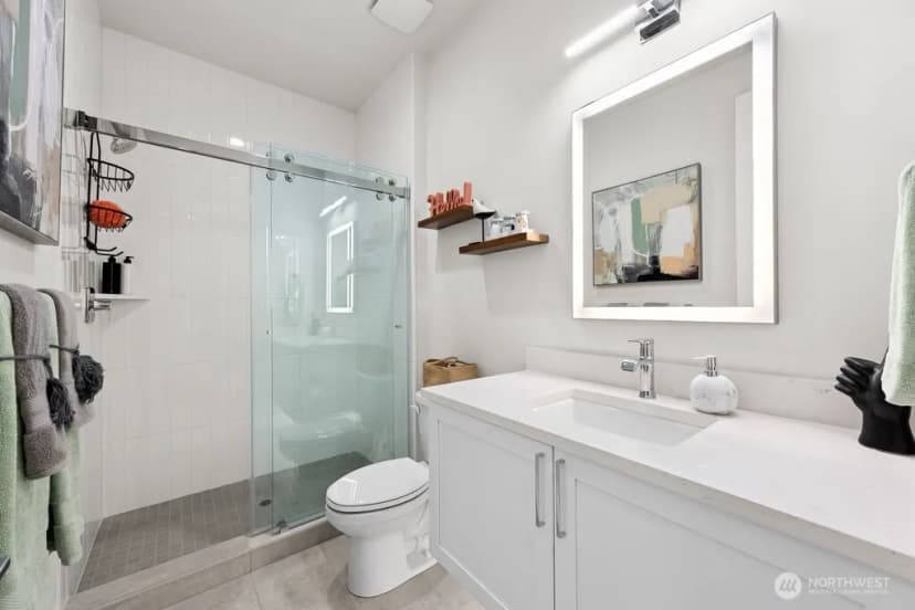 Property photo for 19512 81st Place Ne #4, Kenmore photo 8