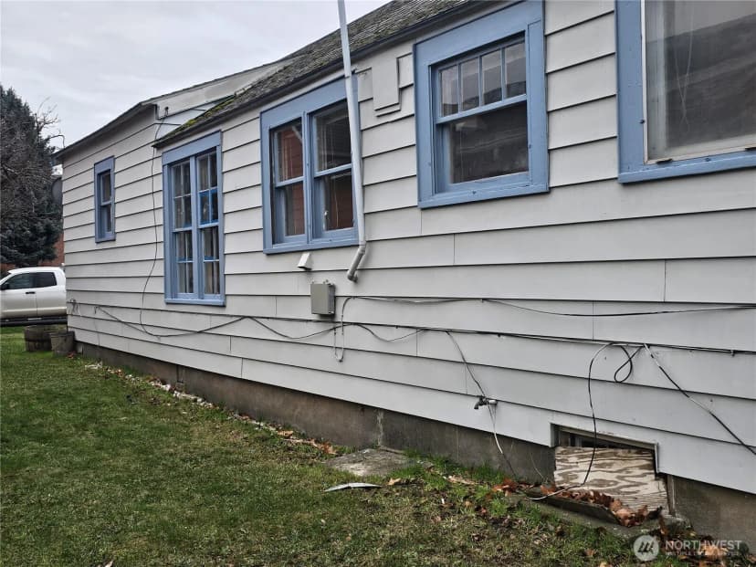 Property photo for 211 E Commercial Street, Dayton photo 21