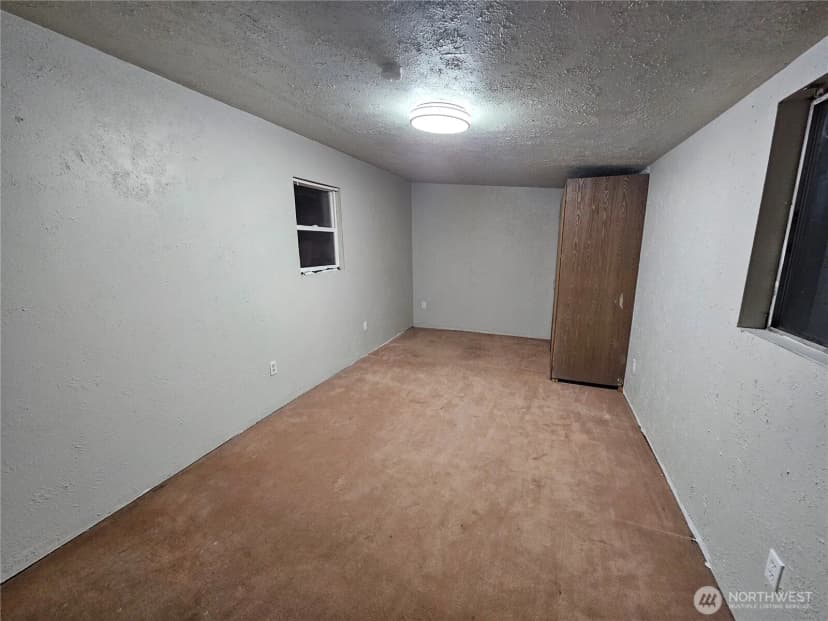Property photo for 211 E Commercial Street, Dayton photo 13