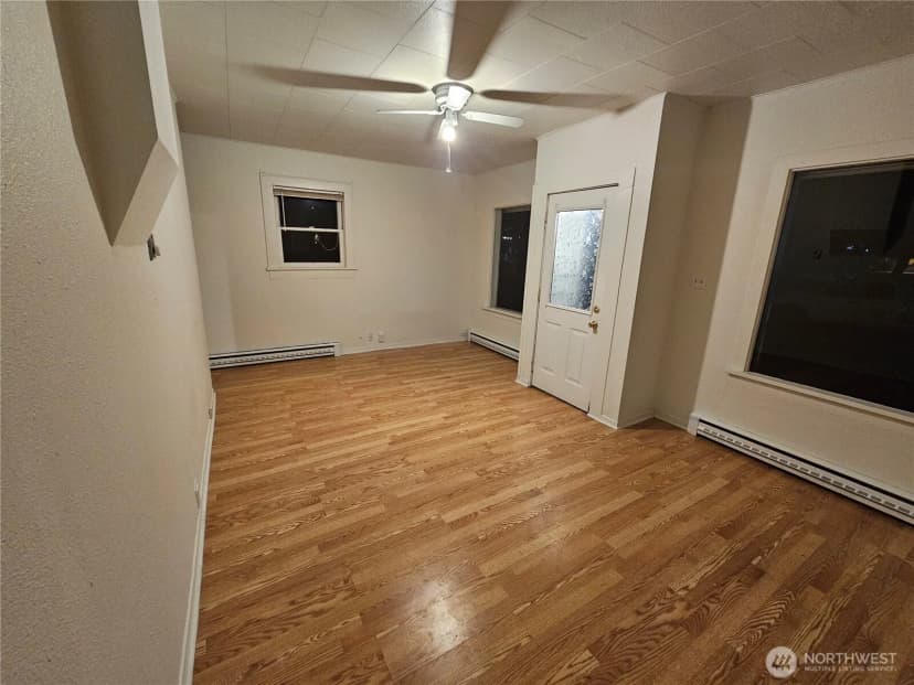 Property photo for 211 E Commercial Street, Dayton photo 4
