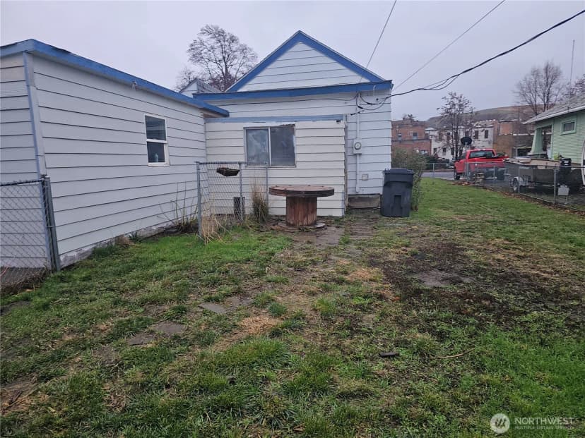 Property photo for 211 E Commercial Street, Dayton photo 24