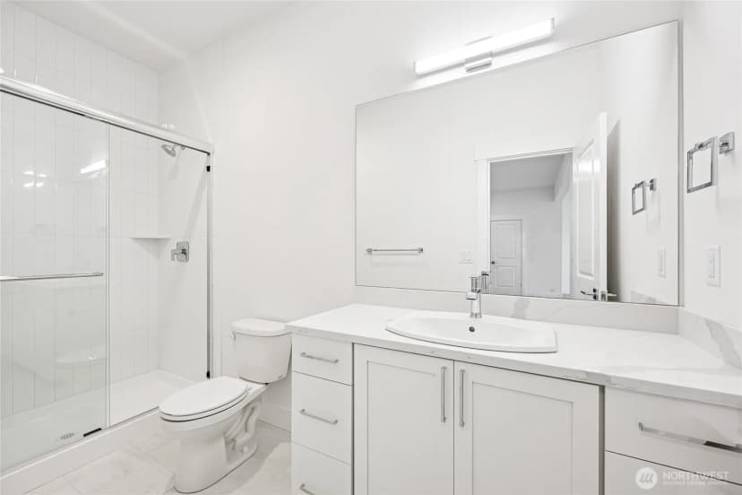 Property photo for 19515 81st Place Ne #1, Kenmore photo 37