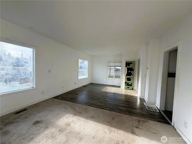 Property photo for 914 Morgan St, Davenport photo 5