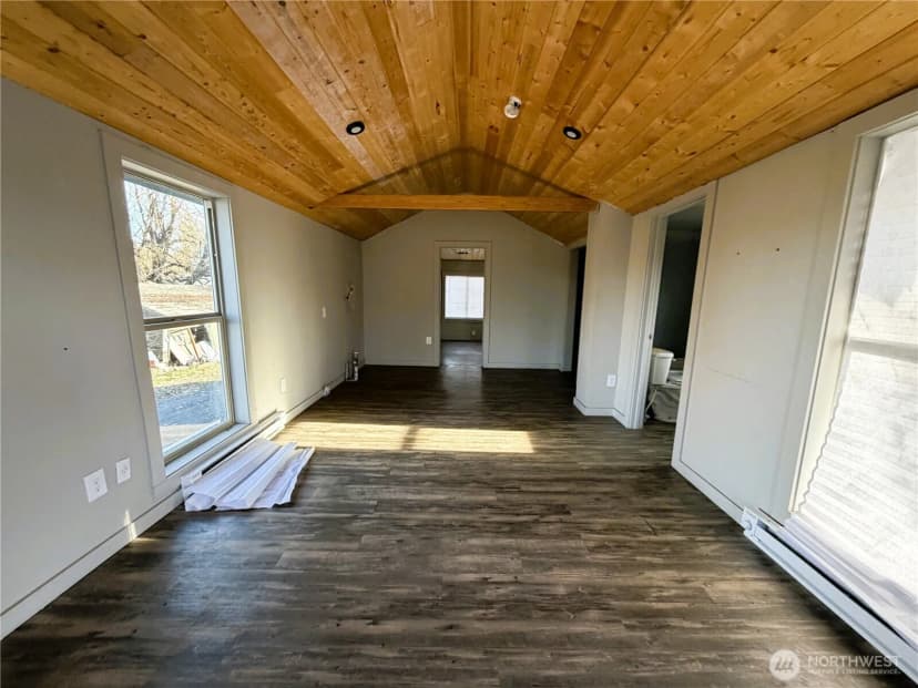 Property photo for 914 Morgan St, Davenport photo 18