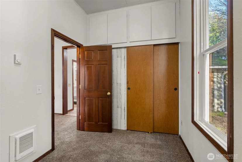 Property photo for 709 W Plum Street, Centralia photo 18
