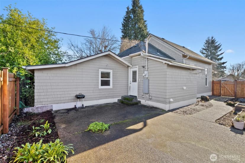 Property photo for 709 W Plum Street, Centralia photo 21