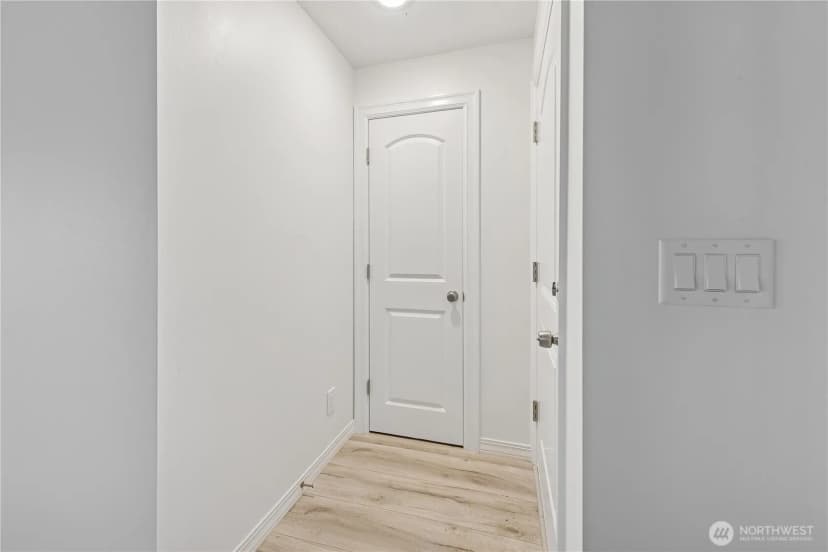 Property photo for 4559 12th Avenue S, Seattle photo 2
