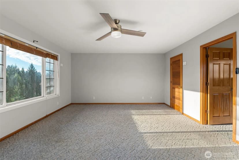 Property photo for 15 Spruce Lane, South Bend photo 18