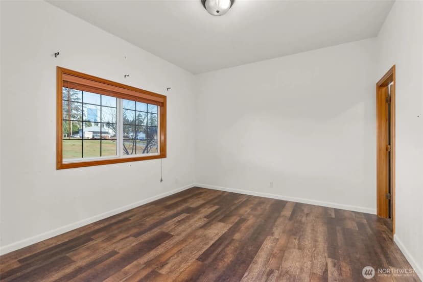 Property photo for 15 Spruce Lane, South Bend photo 13