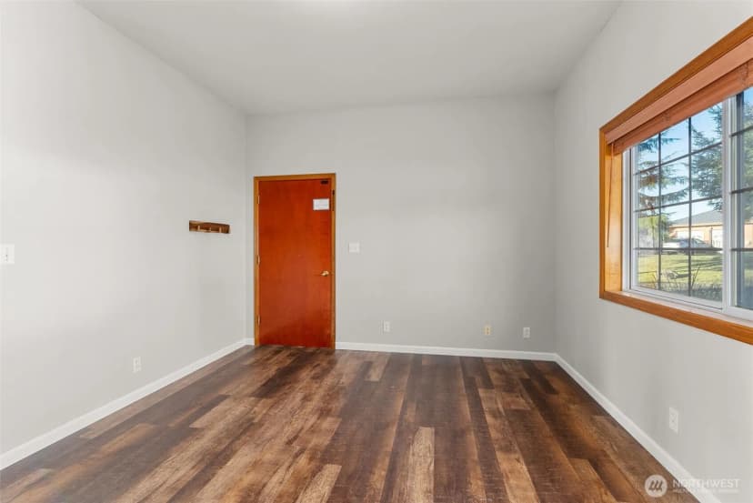 Property photo for 15 Spruce Lane, South Bend photo 16