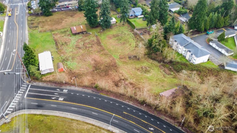 Property photo for 810 39th Avenue Se, Puyallup photo 2