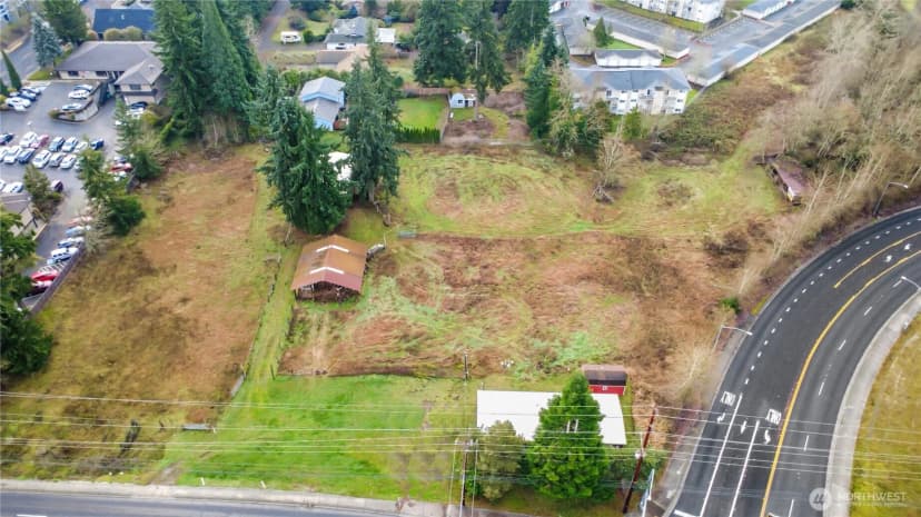 Property photo for 810 39th Avenue Se, Puyallup photo 3