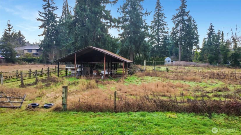 Property photo for 810 39th Avenue Se, Puyallup photo 4