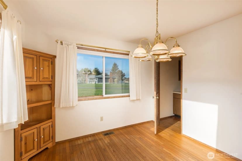 Property photo for 141 Bay View Street, Sequim photo 17