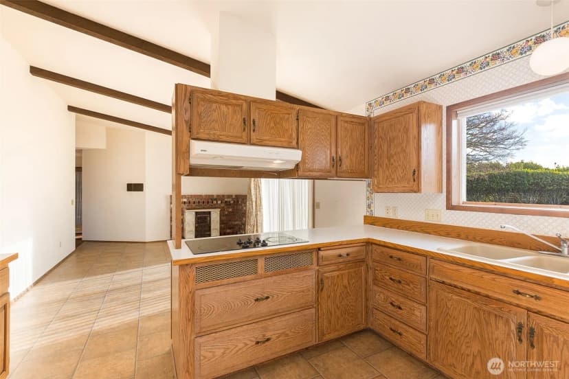 Property photo for 141 Bay View Street, Sequim photo 10