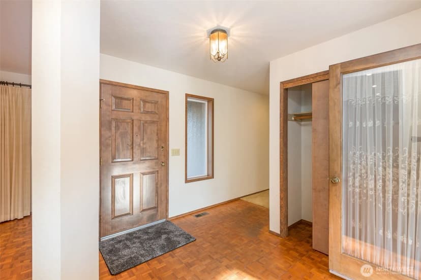 Property photo for 141 Bay View Street, Sequim photo 5