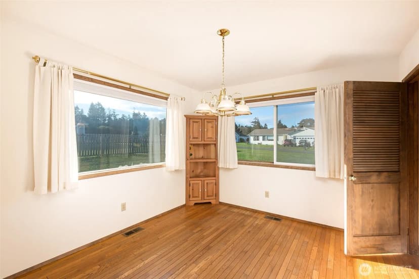 Property photo for 141 Bay View Street, Sequim photo 16