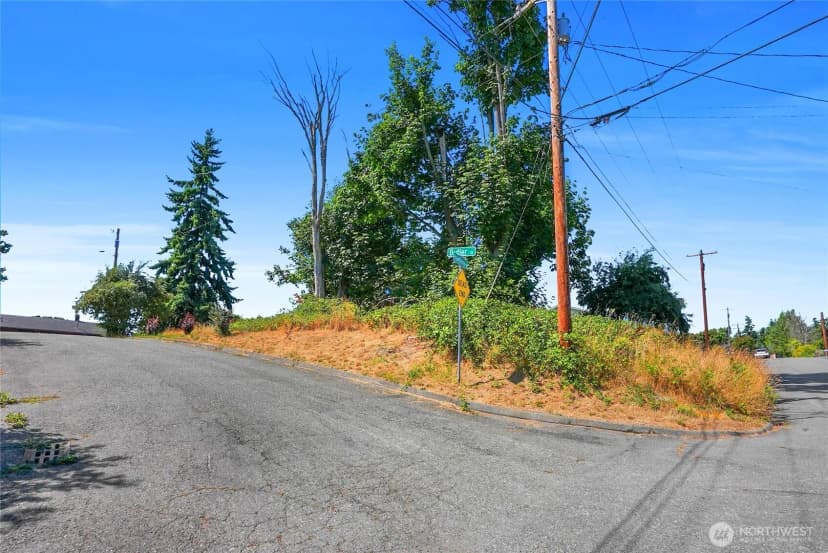 Property photo for 1 Xx Hawthorne Street, Everett