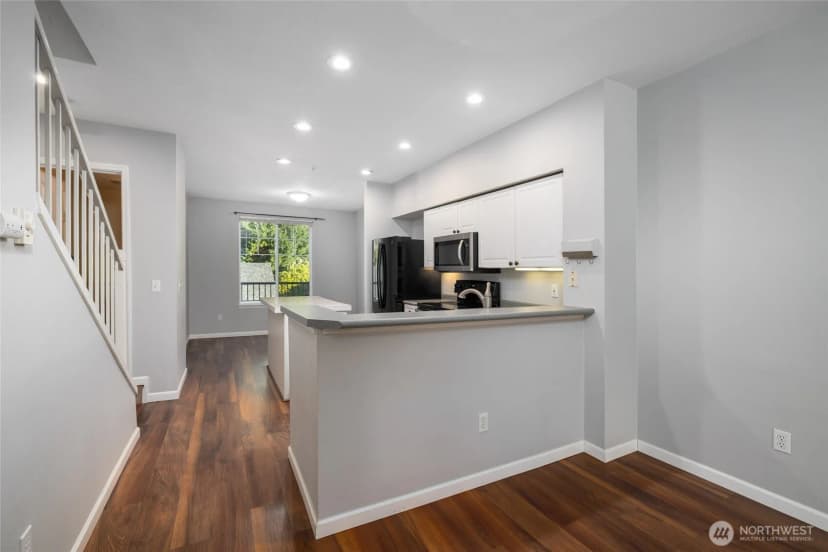 Property photo for 16125 Juanita-woodinville Way Ne #805, Bothell photo 14