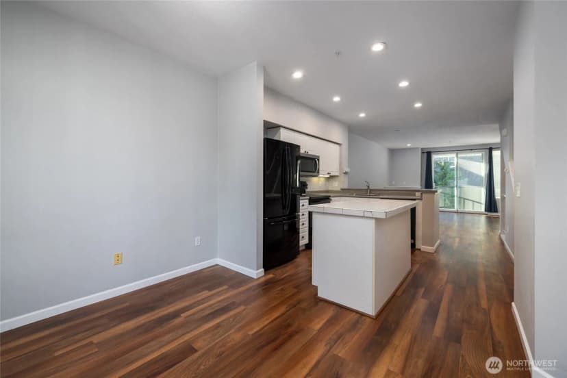 Property photo for 16125 Juanita-woodinville Way Ne #805, Bothell photo 20