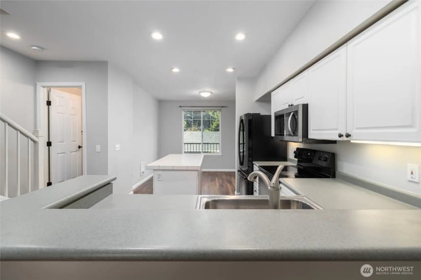 Property photo for 16125 Juanita-woodinville Way Ne #805, Bothell photo 15