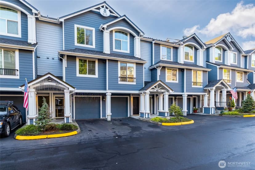 Property photo for 16125 Juanita-woodinville Way Ne #805, Bothell photo 2
